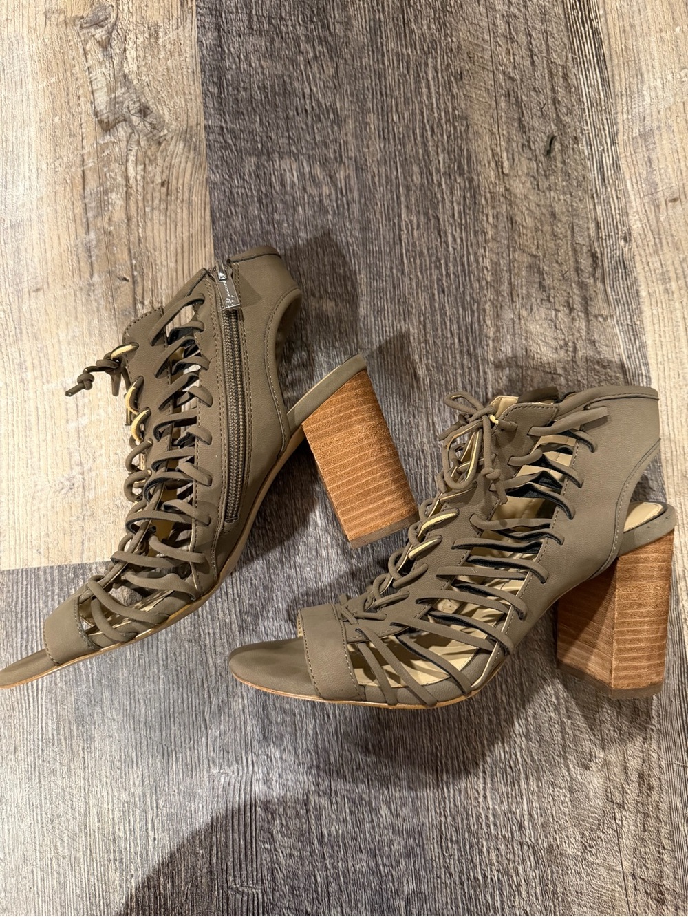 Jessica Simpson Olive Lace-Up Cutout Block Heel Sandals